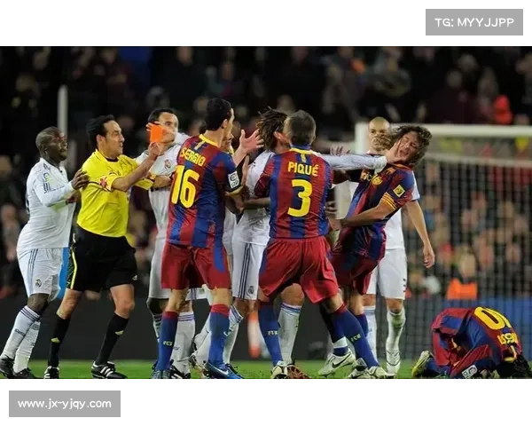 巴萨伤病潮再度袭来 国家德比前景堪忧球队阵容恐遭严峻考验